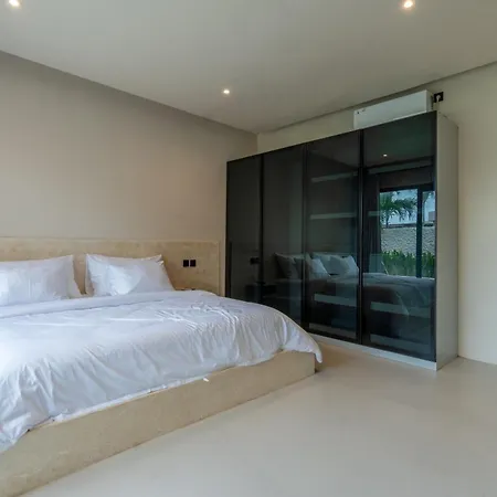 Airis Tropical Villa
